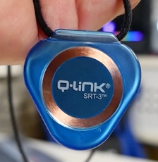 q link pendant blue